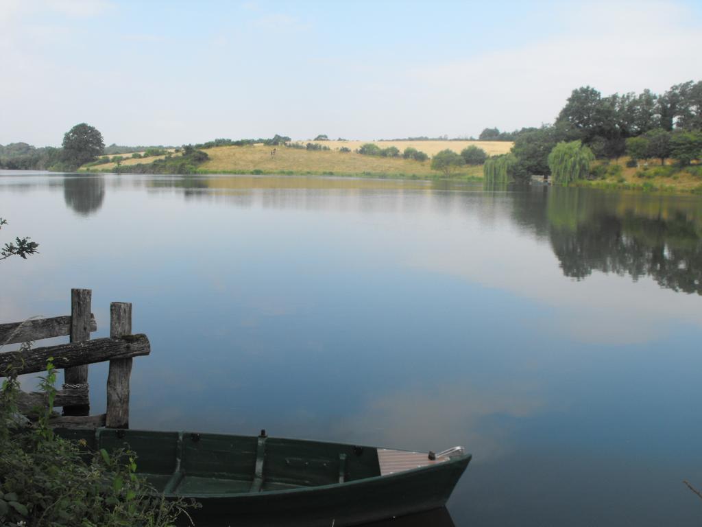 A La Haute Bouillere Bed and Breakfast Chavagnes-les-Redoux Eksteriør billede