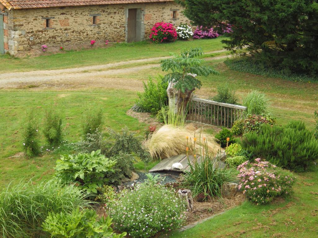 A La Haute Bouillere Bed and Breakfast Chavagnes-les-Redoux Eksteriør billede